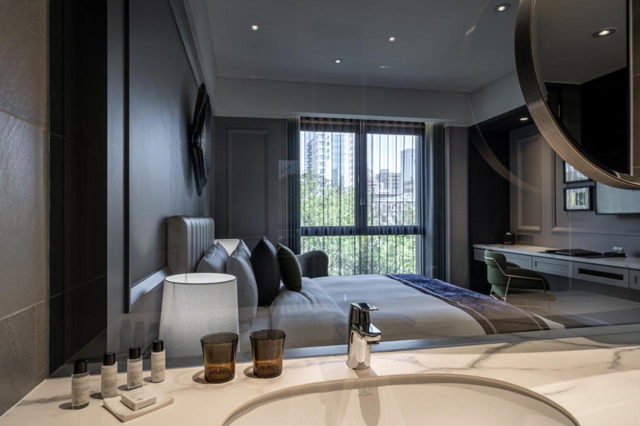 Park Lees Hotel Kaohsiung Exterior foto A guest room at the hotel